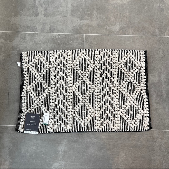 Play-Deco Paper & Wood Crafting: DJ with Dog 3D Puzzle Kit - Picture 3 of 10